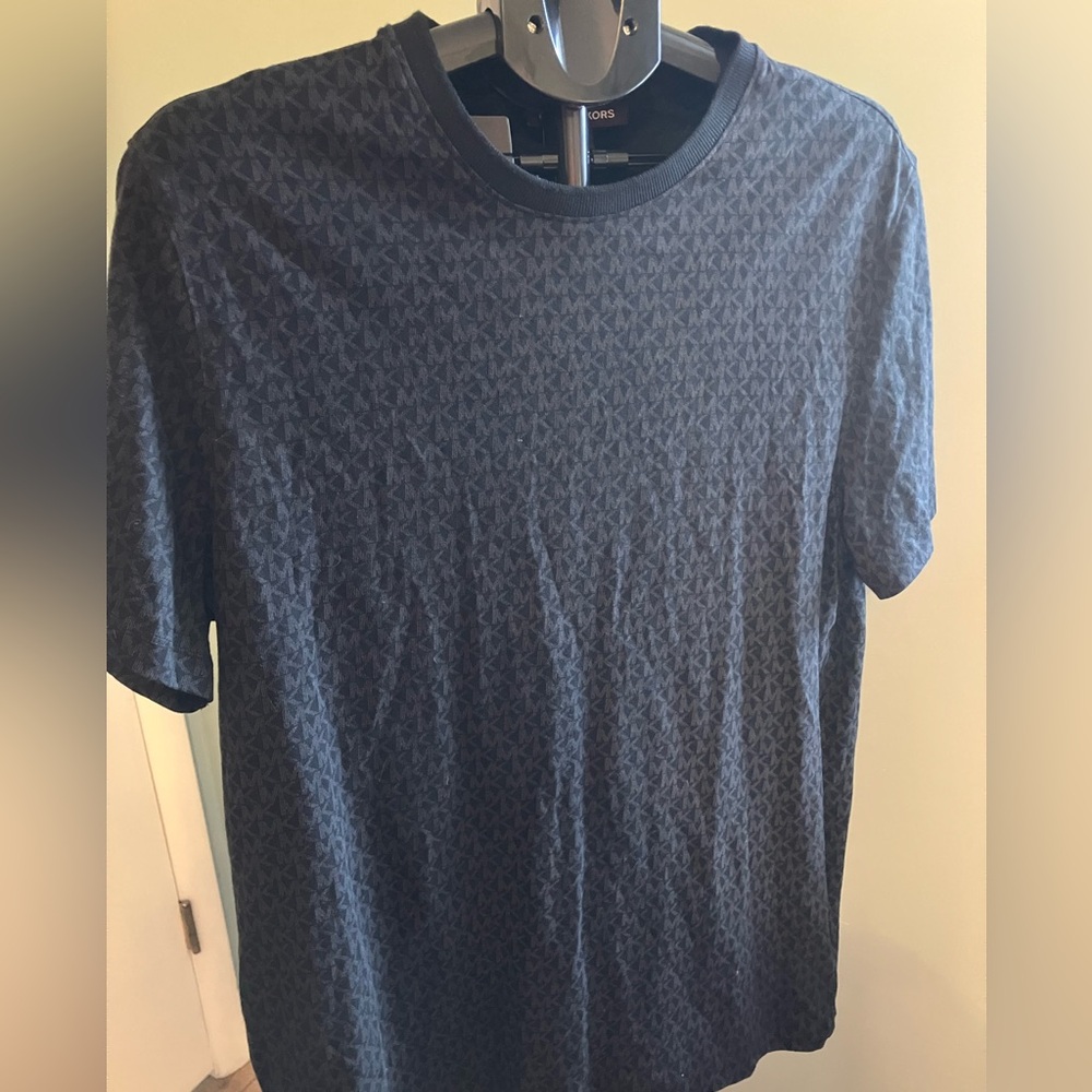 Michael Kors MK Logo T Shirt Men’s Large Black Gray All Over Monogram Tee